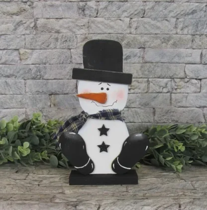 Sitting Snowman w Hat on Base Craft Kit